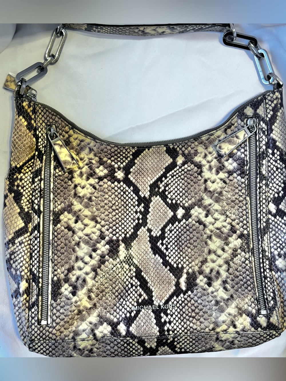 EUC Michael Kors Snakeskin Shoulder Bag 5 Inner Pockets, 2 Outer Pockets